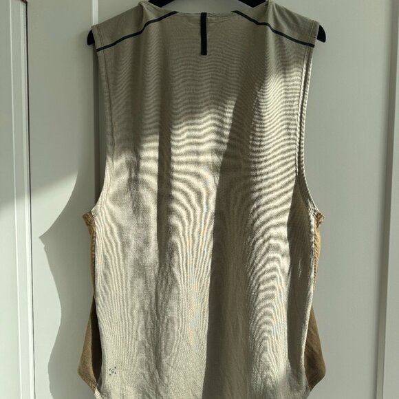 Lululemon Men's License To Train Tank - XL - Picture 2 of 3